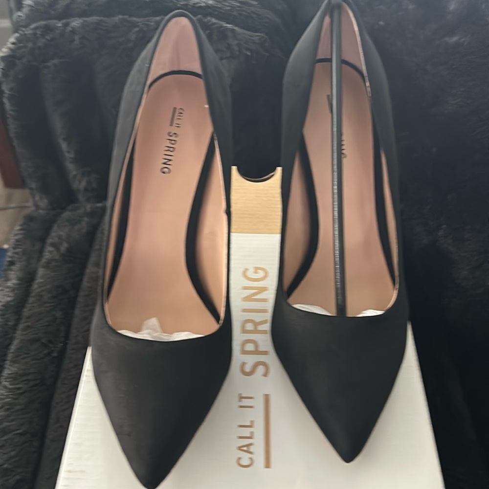 Size 8.5 Heels